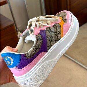 Authentic Gucci sneakers 38.5